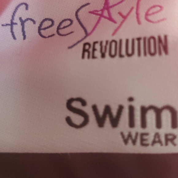 Swim suit set - Picture 5 of 5